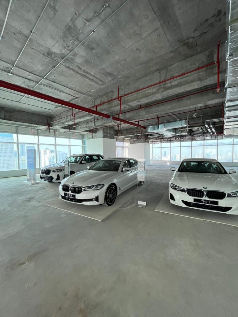 Parking lot inside Thamrin Nine