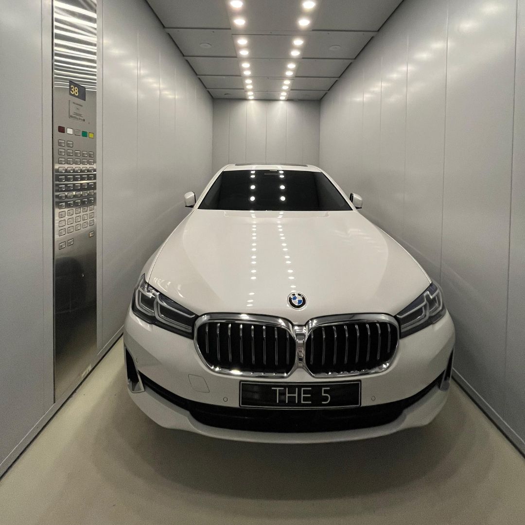 Autograph Tower, Satu-Satunya Gedung di Indonesia dengan Car Lift