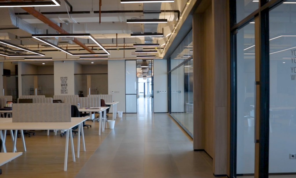 Comfortable and Exclusive Office Space on Thamrin Nine